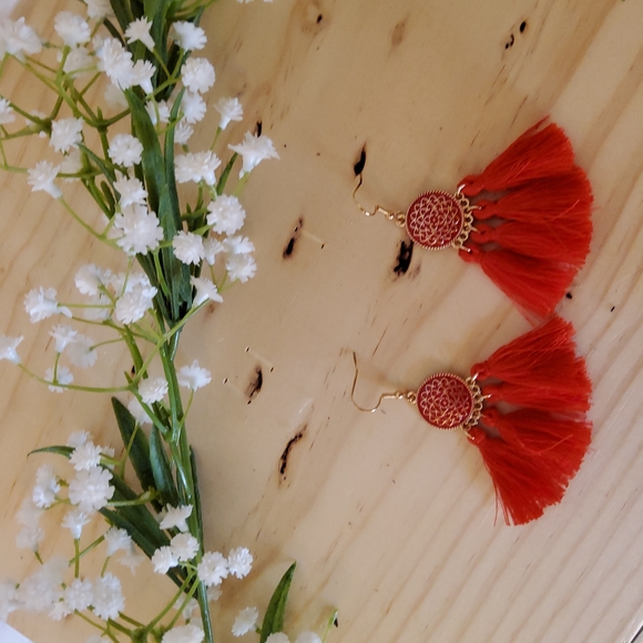 Vintage Style Tassel Earrings - Picture 4 of 5